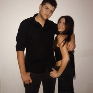 Meet your Posher, Mia